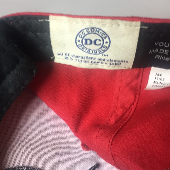 DC Comics Flash SnapBack hat - Picture 3 of 3